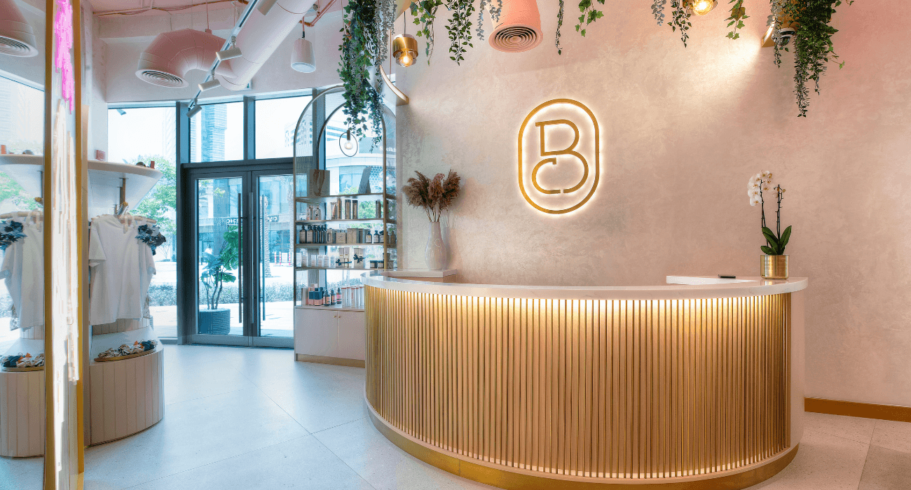 Reception desk with the Bellacure monogram